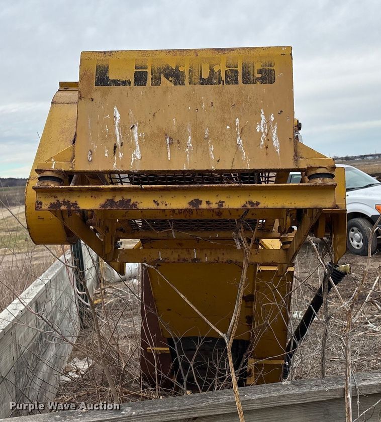 image for item FC1584 Lindig D12 soil shredder