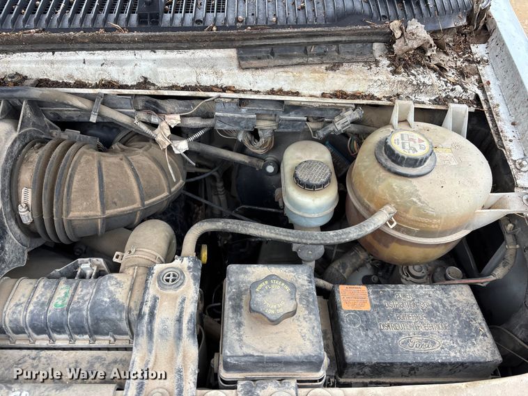 image for item FC1585 2003 Ford E350 Extended van