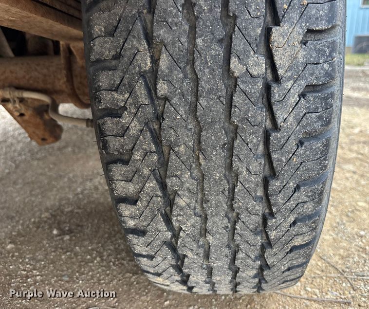 image for item FC1585 2003 Ford E350 Extended van