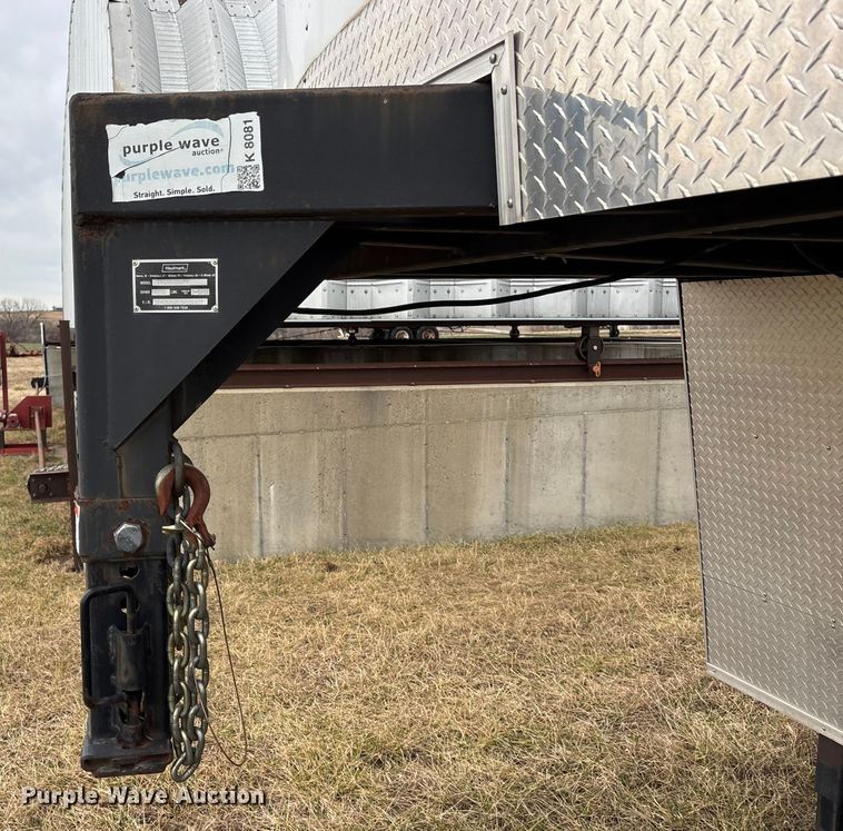 image for item FC1586 2003 Hallmark  GRG85X28WT5 enclosed cargo trailer