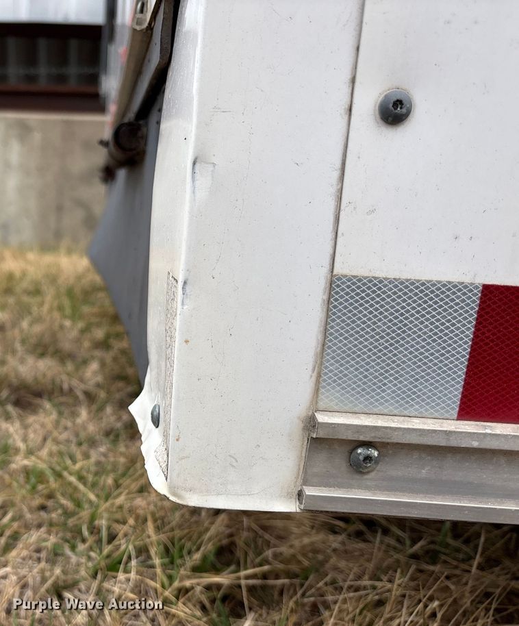 image for item FC1586 2003 Hallmark  GRG85X28WT5 enclosed cargo trailer