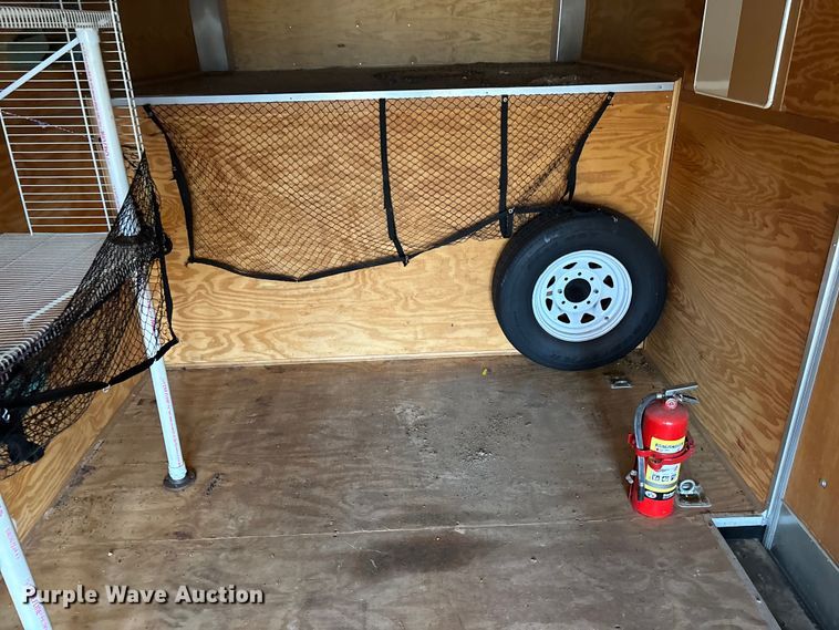 image for item FC1586 2003 Hallmark  GRG85X28WT5 enclosed cargo trailer