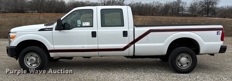 image for item FG0077 2011 Ford F350 Super Duty Crew Cab pickup truck