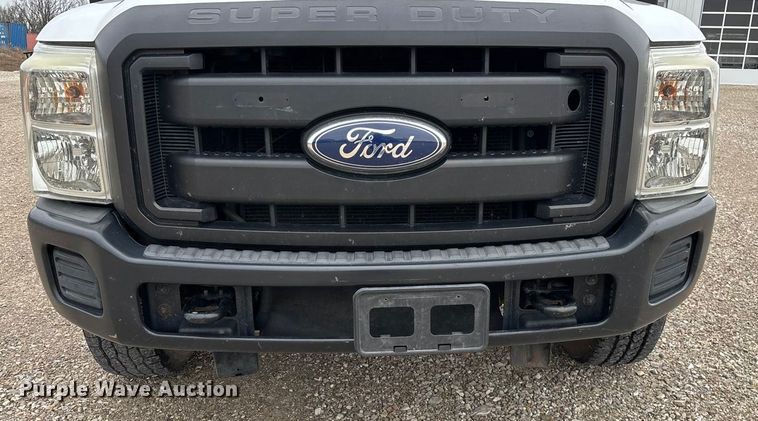 image for item FG0077 2011 Ford F350 Super Duty Crew Cab pickup truck