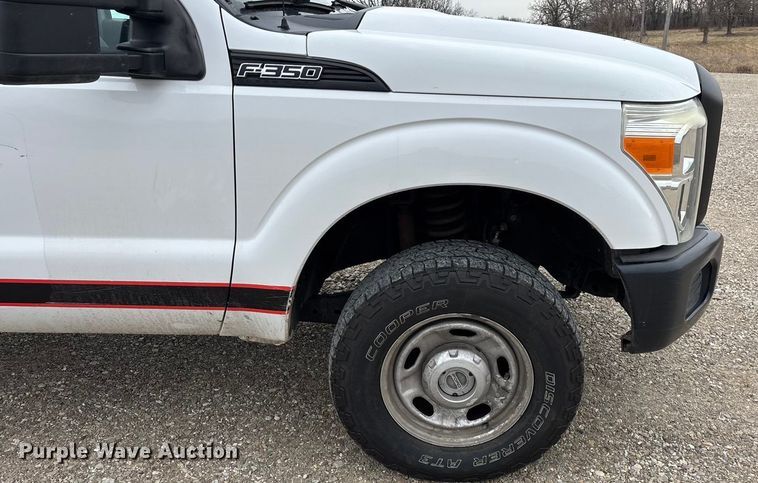 image for item FG0077 2011 Ford F350 Super Duty Crew Cab pickup truck