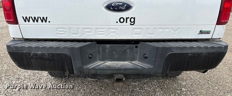image for item FG0077 2011 Ford F350 Super Duty Crew Cab pickup truck