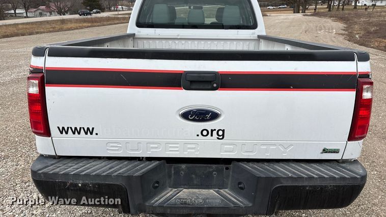 image for item FG0077 2011 Ford F350 Super Duty Crew Cab pickup truck