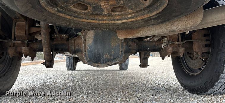 image for item FG0077 2011 Ford F350 Super Duty Crew Cab pickup truck