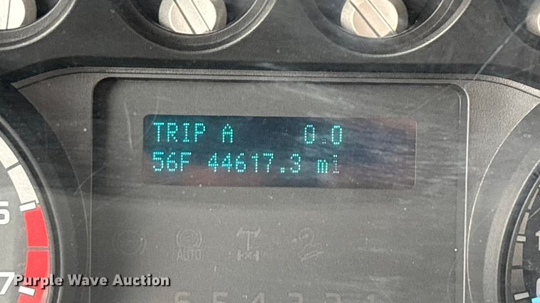 image for item FG0077 2011 Ford F350 Super Duty Crew Cab pickup truck