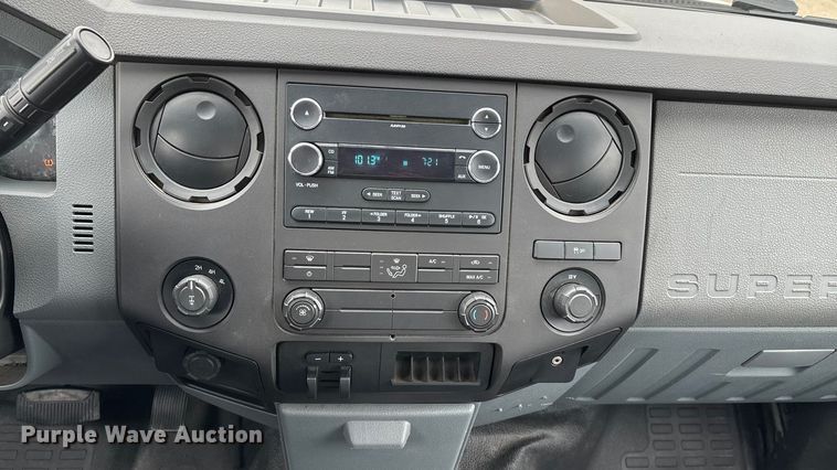 image for item FG0077 2011 Ford F350 Super Duty Crew Cab pickup truck