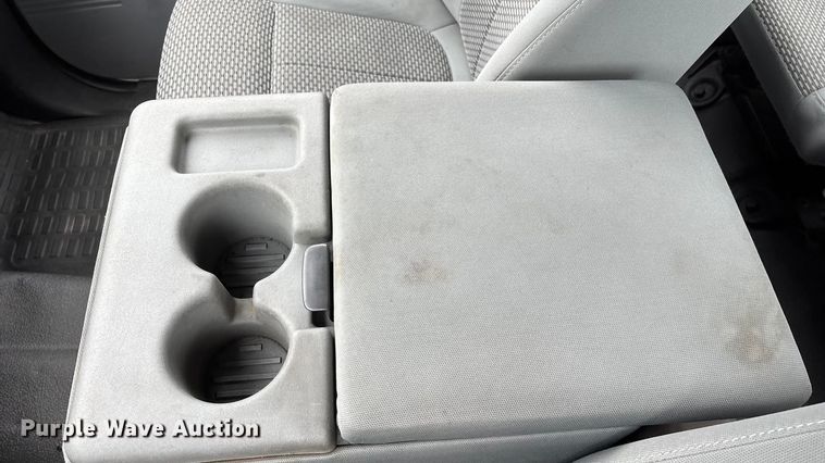 image for item FG0077 2011 Ford F350 Super Duty Crew Cab pickup truck