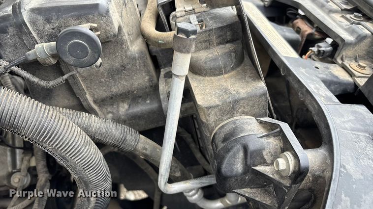 image for item FG0077 2011 Ford F350 Super Duty Crew Cab pickup truck