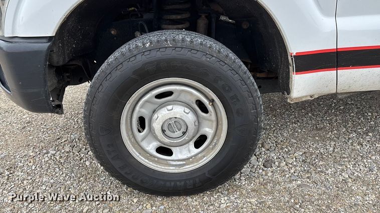 image for item FG0077 2011 Ford F350 Super Duty Crew Cab pickup truck