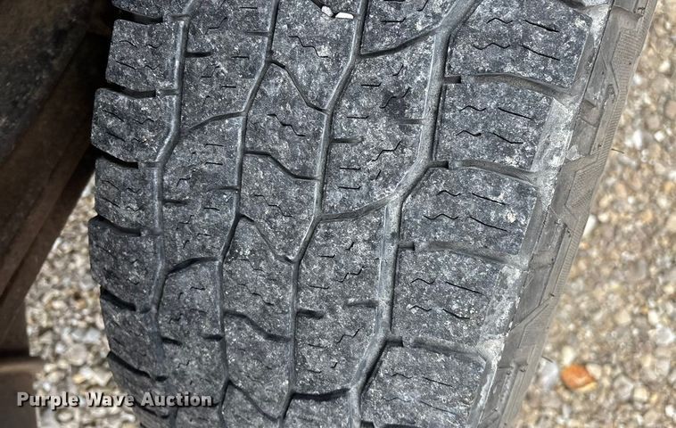 image for item FG0077 2011 Ford F350 Super Duty Crew Cab pickup truck