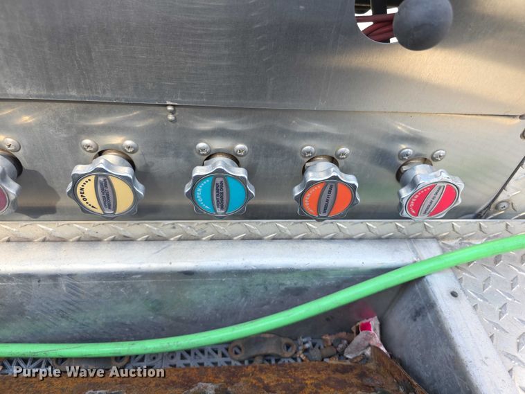 image for item FI0671 2016 Spartan LA41M2142 pumper fire truck