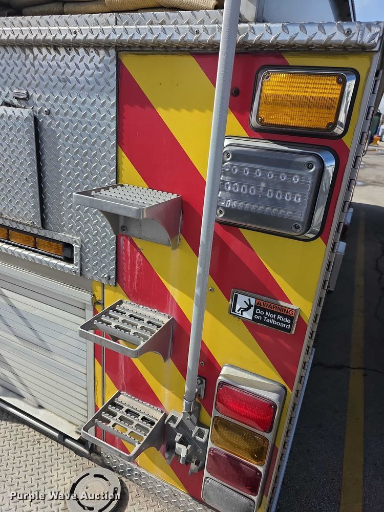 image for item FI0671 2016 Spartan LA41M2142 pumper fire truck