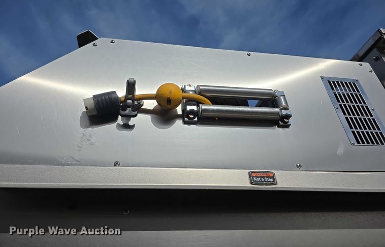 image for item FI0671 2016 Spartan LA41M2142 pumper fire truck