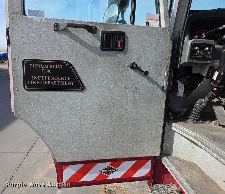 image for item FI0671 2016 Spartan LA41M2142 pumper fire truck