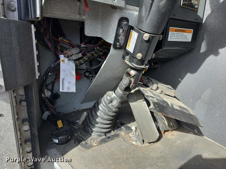 image for item FI0671 2016 Spartan LA41M2142 pumper fire truck