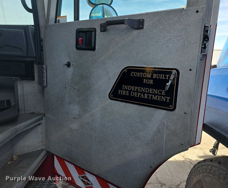 image for item FI0671 2016 Spartan LA41M2142 pumper fire truck