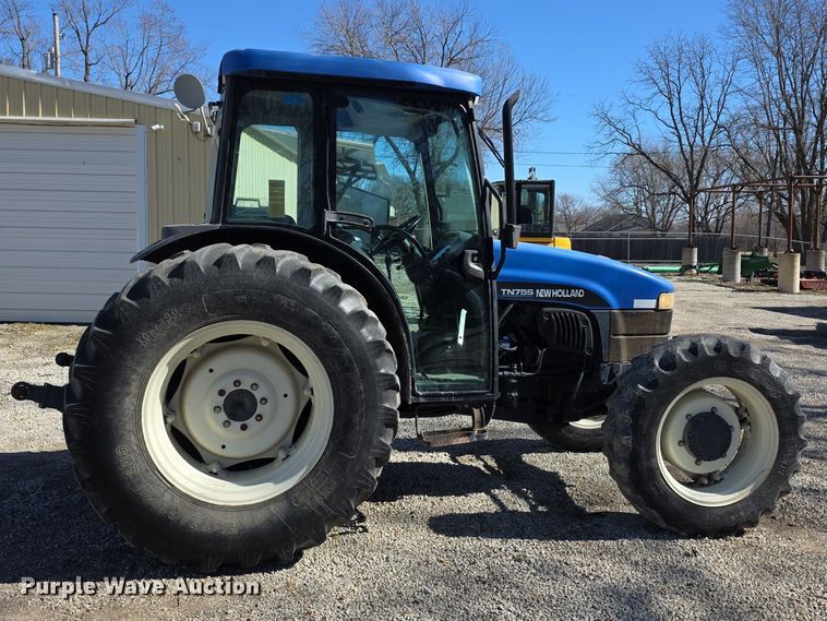 image for item FI0794 2000 New Holland TN75S MFWD tractor