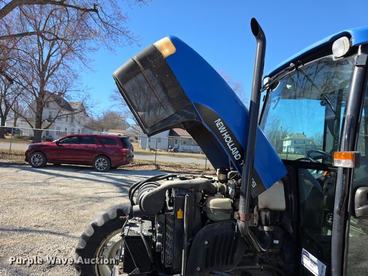 image for item FI0794 2000 New Holland TN75S MFWD tractor
