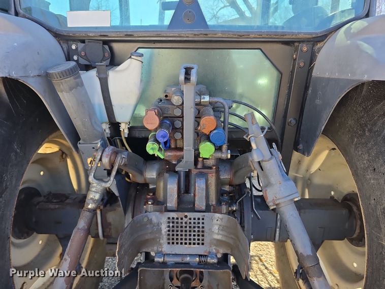 image for item FI0794 2000 New Holland TN75S MFWD tractor