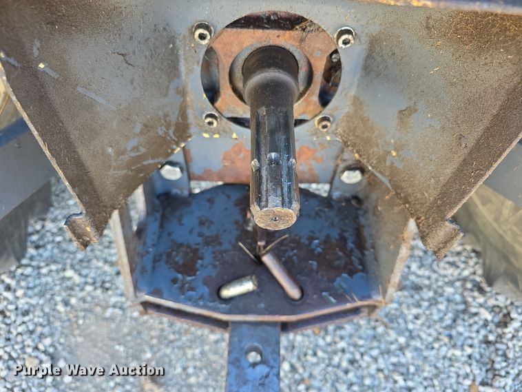 image for item FI0794 2000 New Holland TN75S MFWD tractor