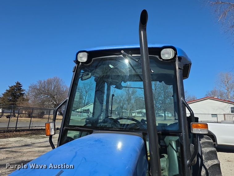 image for item FI0794 2000 New Holland TN75S MFWD tractor
