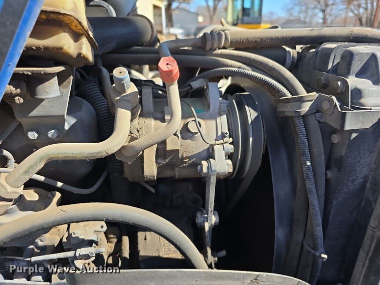 image for item FI0794 2000 New Holland TN75S MFWD tractor