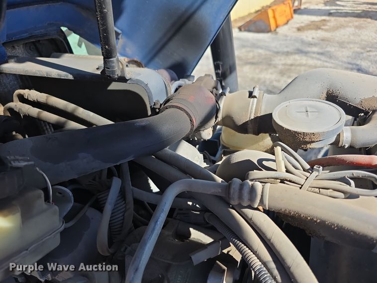 image for item FI0794 2000 New Holland TN75S MFWD tractor