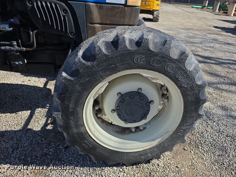 image for item FI0794 2000 New Holland TN75S MFWD tractor