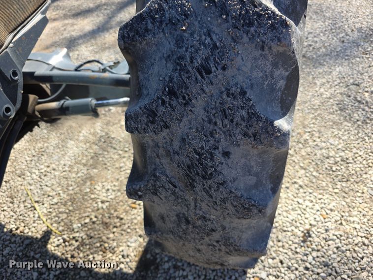 image for item FI0794 2000 New Holland TN75S MFWD tractor