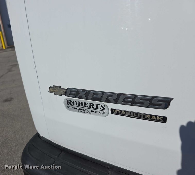 image for item FI0799 2016 Chevrolet Express G2500 van