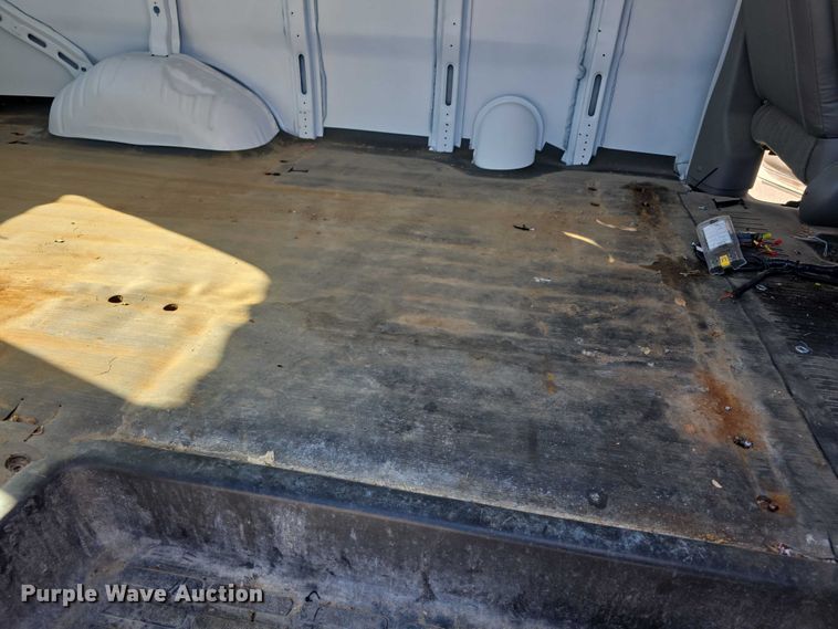 image for item FI0799 2016 Chevrolet Express G2500 van