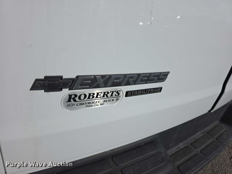 image for item FI0800 2015 Chevrolet Express G2500 van