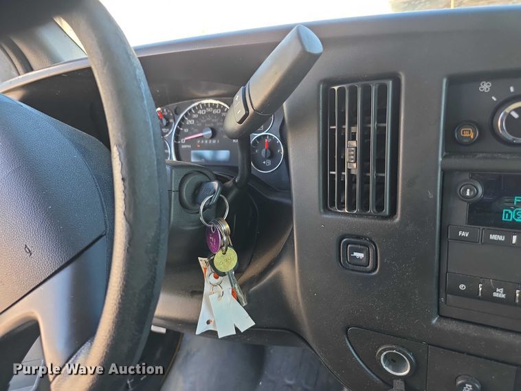 image for item FI0800 2015 Chevrolet Express G2500 van