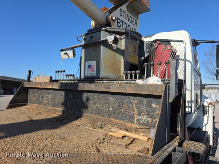 image for item FI0801 2007 International 4400 SBA crane truck