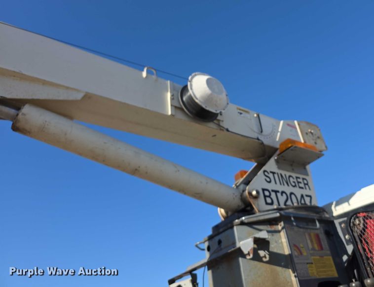 image for item FI0801 2007 International 4400 SBA crane truck