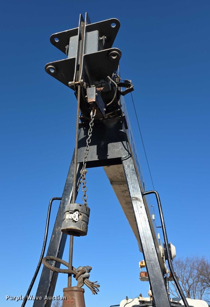 image for item FI0801 2007 International 4400 SBA crane truck