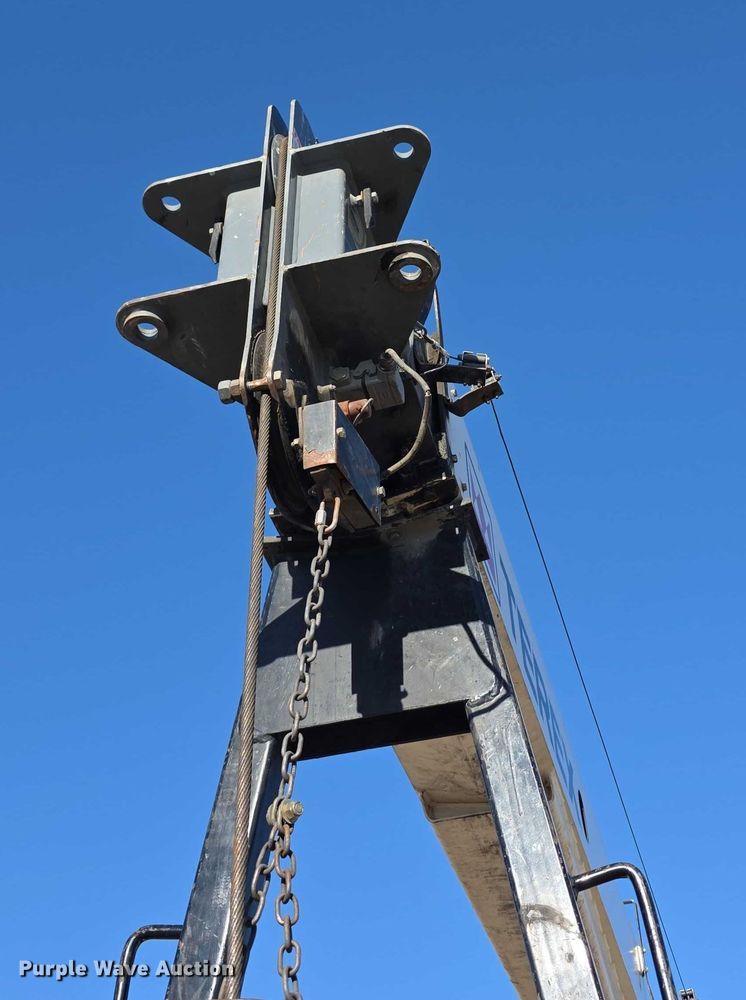 image for item FI0801 2007 International 4400 SBA crane truck