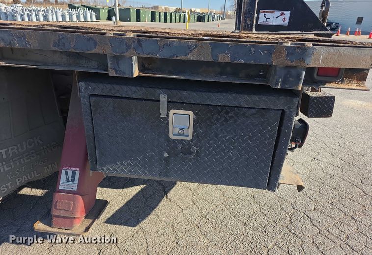 image for item FI0801 2007 International 4400 SBA crane truck