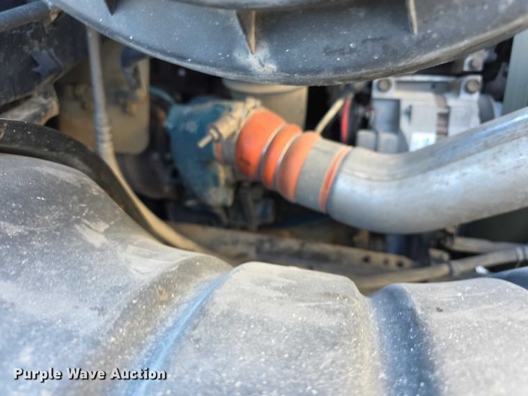 image for item FI0801 2007 International 4400 SBA crane truck