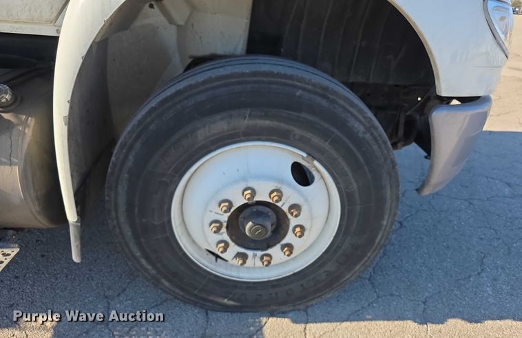 image for item FI0801 2007 International 4400 SBA crane truck