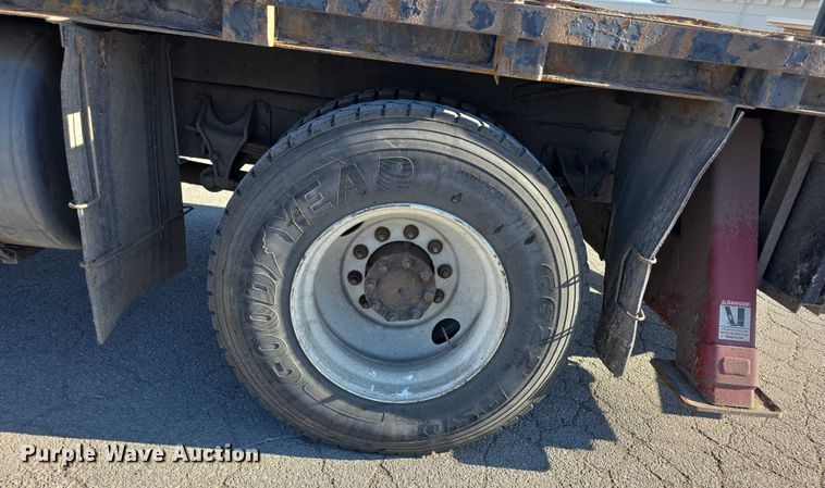 image for item FI0801 2007 International 4400 SBA crane truck