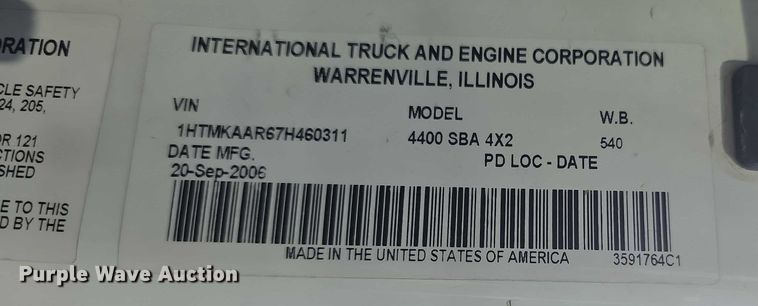 image for item FI0801 2007 International 4400 SBA crane truck