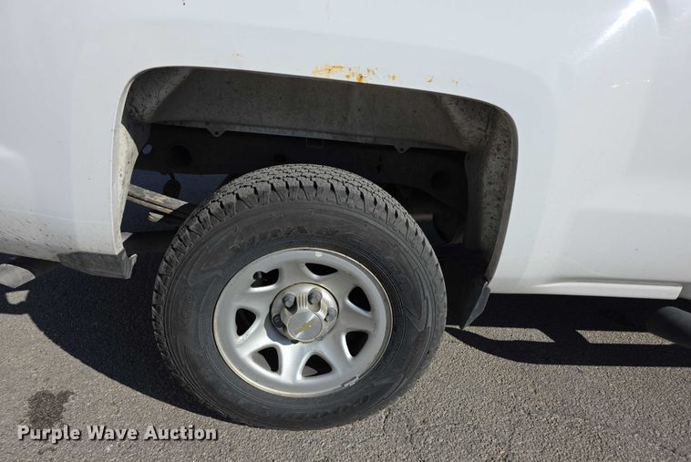 image for item FI0829 2015 Chevrolet Silverado 1500 pickup truck