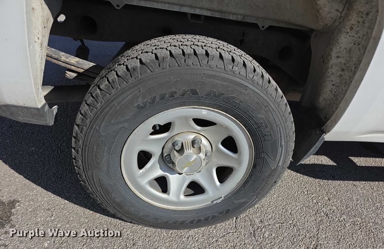 image for item FI0829 2015 Chevrolet Silverado 1500 pickup truck