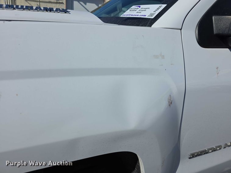 image for item FI0830 2015 Chevrolet Silverado 3500HD utility bed pickup truck