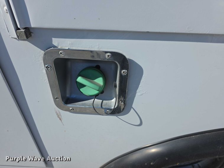 image for item FI0830 2015 Chevrolet Silverado 3500HD utility bed pickup truck